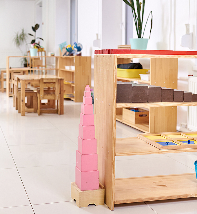 Öffentliche Einrichtung Tische und Stühle von Schreinerei Schwarzwälder GmbH