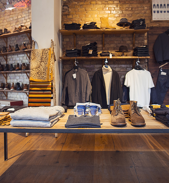 Einzelhandel mit Holzaustattung von Schreinerei Schwarzwälder GmbH